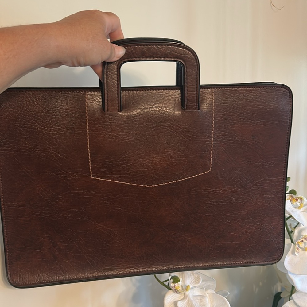Vintage Pegasus Leather Briefcase – Made in USA – Brown Attaché Business Bag”